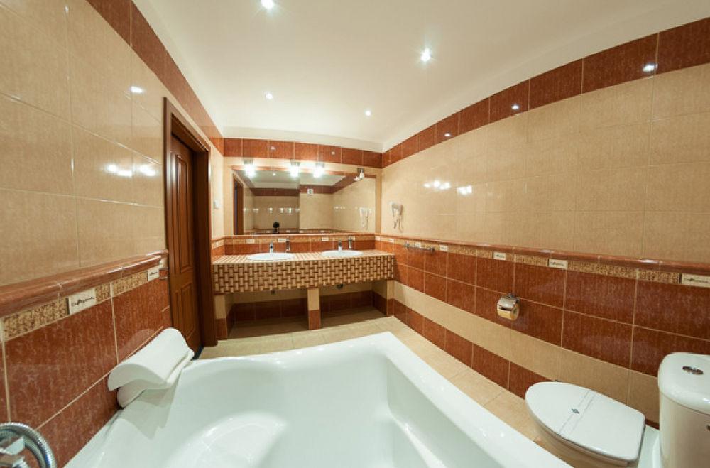 Hotel Radejov Knezdub Buitenkant foto